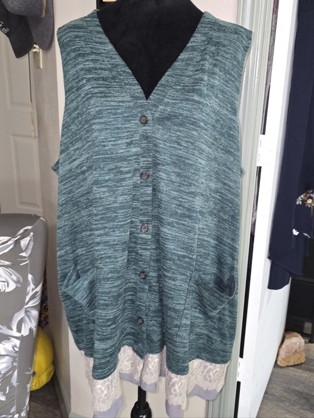 LOGO by Lori Goldstein Teal Marled Sleeveless Button Vest